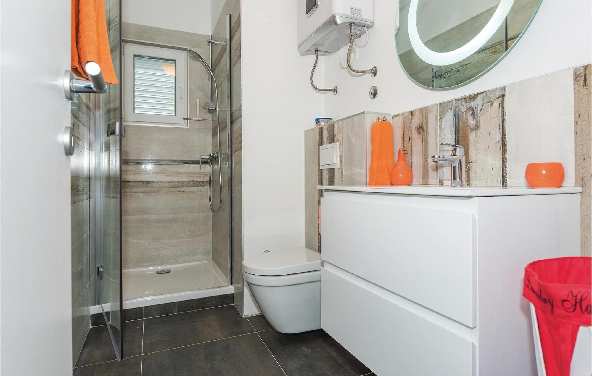 Cozy Apartment In Brodarica With Wifi Dış mekan fotoğraf